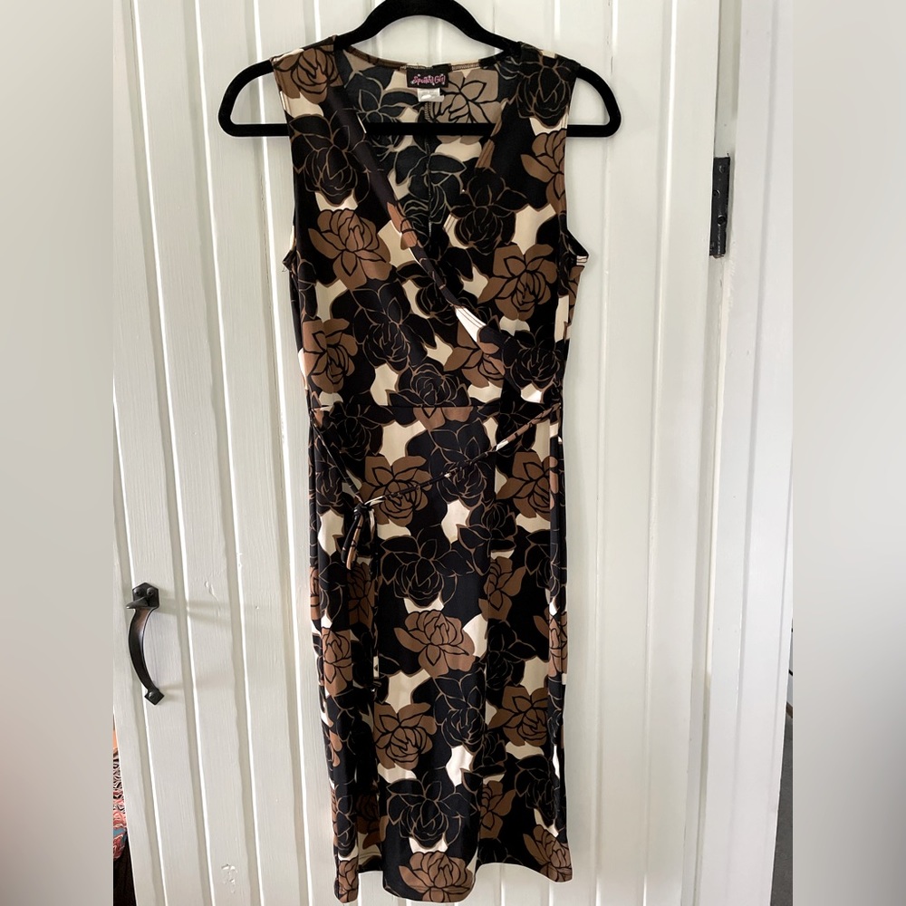 Spoiled Girl polyester Dress- Size Medium 🖤🤍🤎